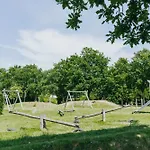 Gezinsvakantiewoning Nabij Strand, Kindvriendelijk * Ауддорп