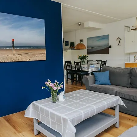 Gezinsvakantiewoning Nabij Strand, Kindvriendelijk, Zuiderdiep 20, Tatil Evi *
