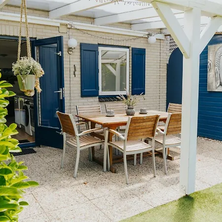 Gezinsvakantiewoning Nabij Strand, Kindvriendelijk Nyaraló *