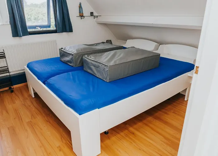 Gezinsvakantiewoning Nabij Strand, Kindvriendelijk Nyaraló Ouddorp