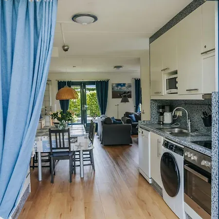 Gezinsvakantiewoning Nabij Strand, Kindvriendelijk 펜션